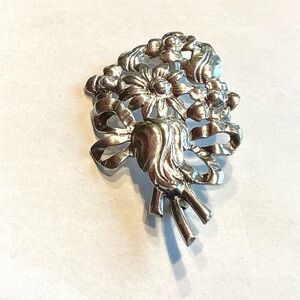 Vintage Sterling Silver Floral Brooch